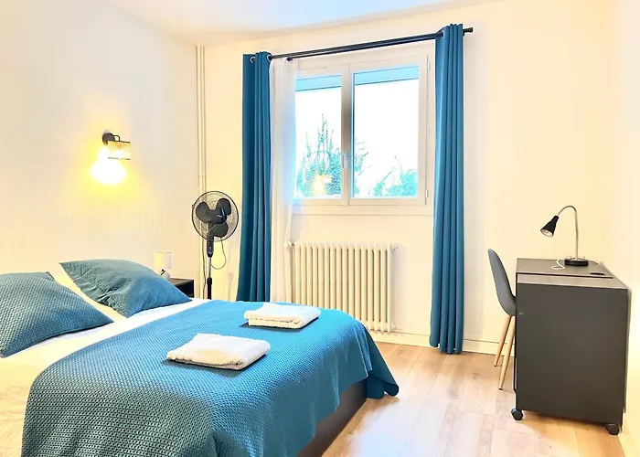 Apartament House To *